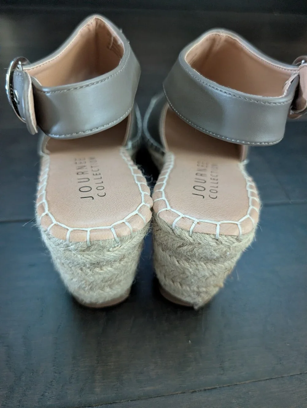 Journee Collection size wide